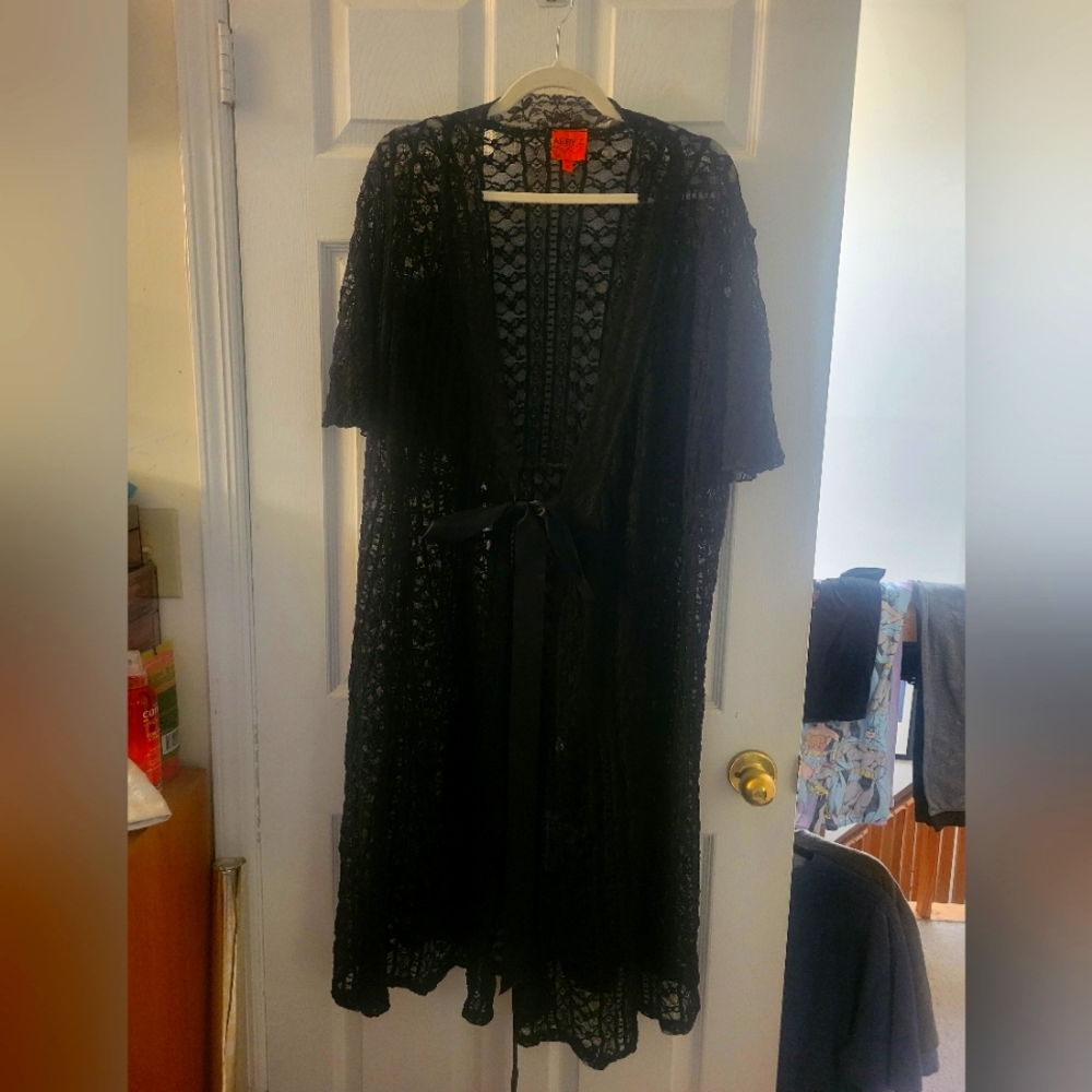 Lace duster, ribbon closure